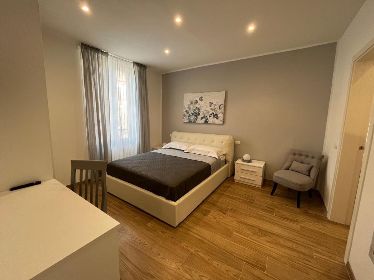 Levante Central Rooms Levanto Bagian luar foto
